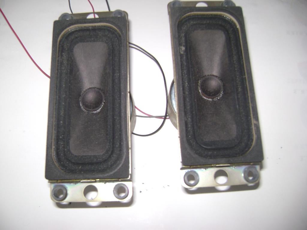 Twee luidsprekers (boxen) van max. vermogen 2x20 watt., Overige merken, Gebruikt, Ophalen of Verzenden, Minder dan 60 watt