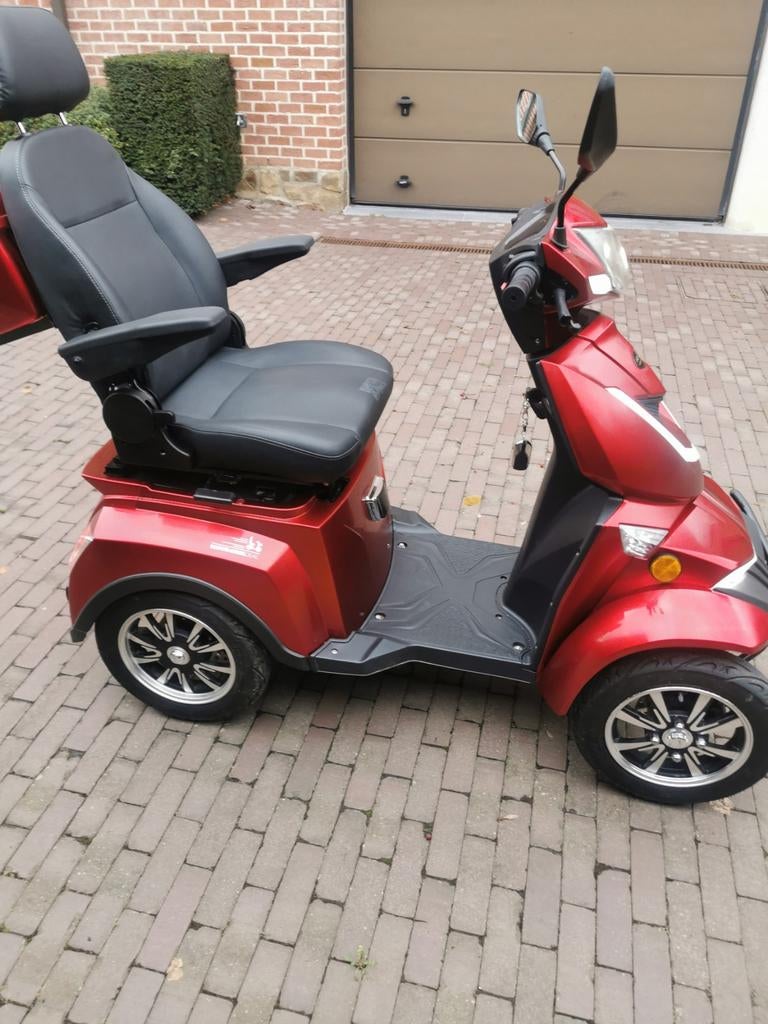 Trottinette Mobility Rollex 4 roues presque neuve 0488826971, Enlèvement ou Envoi, Pliant, Comme neuf, Fauteuil roulant électrique