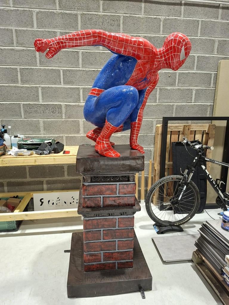 Spiderman op een harsschoorsteen van 2 meter, Ophalen of Verzenden