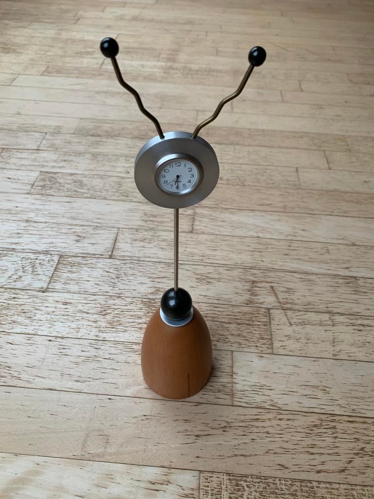 Horloge sur pied en bois noble