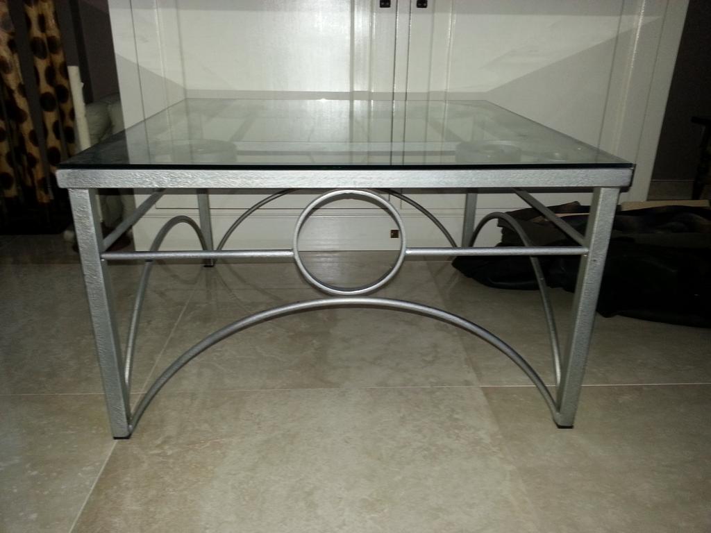 Table basse en métal et verre, Verre, Carré, Enlèvement, Utilisé