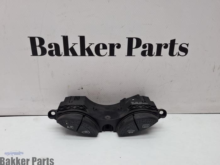 Commutateur chauffage vitre arrière d'un Ford Focus, -, -, 3 mois de garantie, -