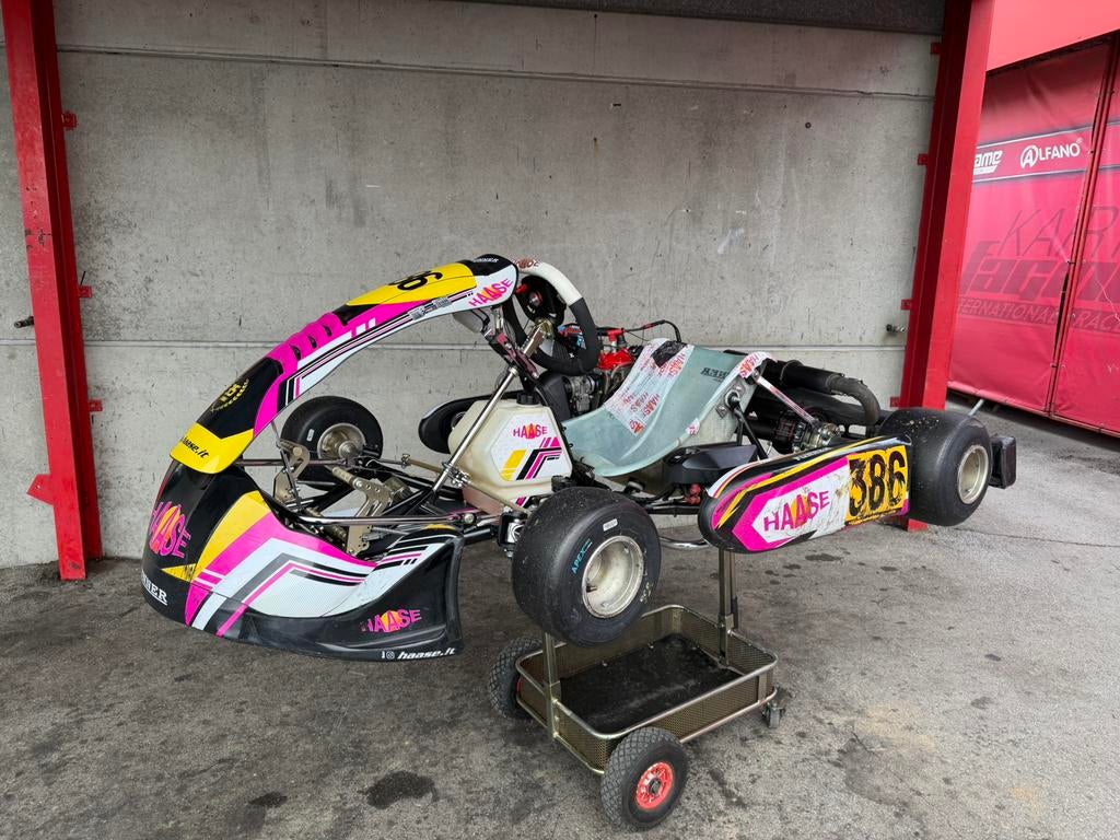 Haase kart chassis 2025 MOET WEG!, Sport en Fitness, Karting, Ophalen, Zo goed als nieuw, Kart