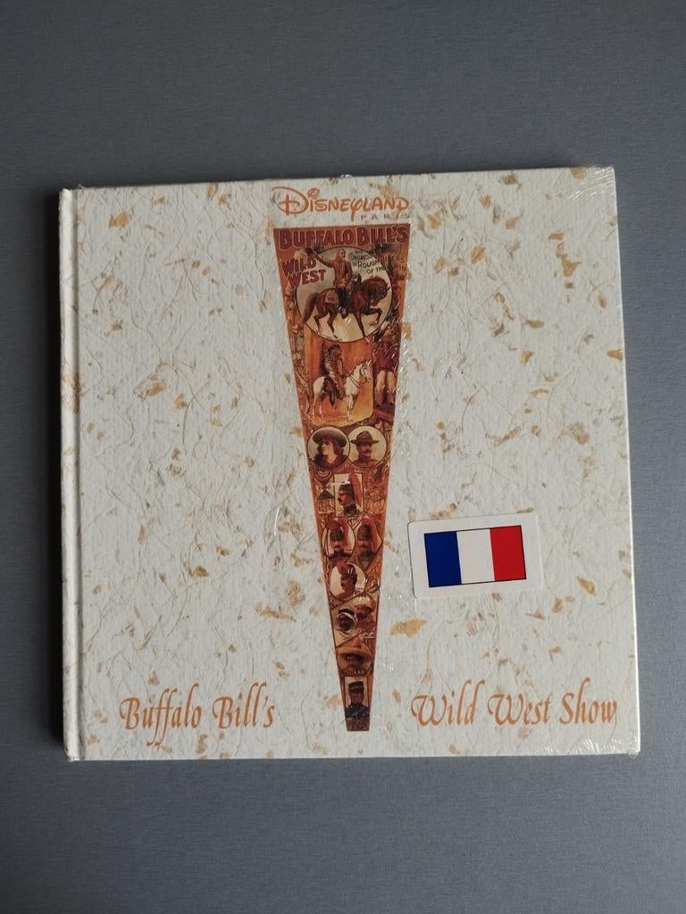Livre Disneyland Paris Buffalo Bill's Wild West Show, Verzamelen, Ophalen of Verzenden, Overige figuren, Nieuw, Papier, Kaart of Schrift