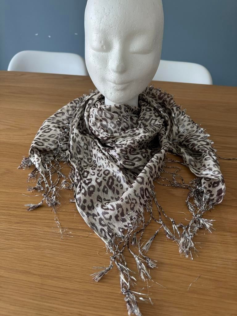 Lichtglanzend sjaaltje panterprint, Enlèvement ou Envoi, Comme neuf, Pashmina