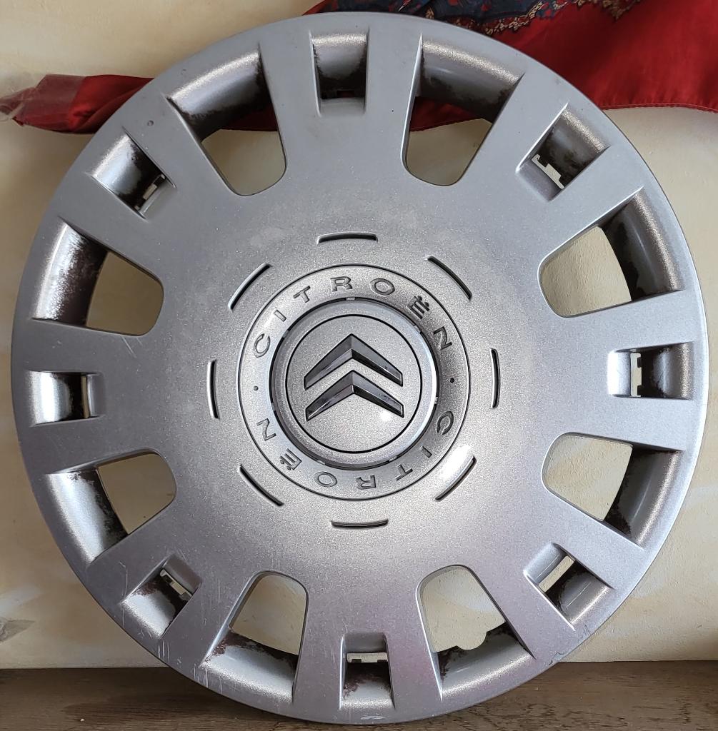 CITROËN Enjoliveur 15" Arromanche argent métallisé OCCASION, Autos : Divers, Enjoliveurs, Utilisé, Enlèvement ou Envoi
