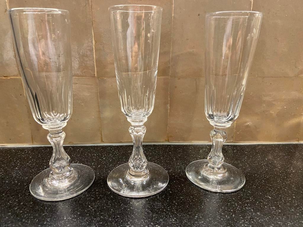 Flûtes à champagne, Enlèvement ou Envoi