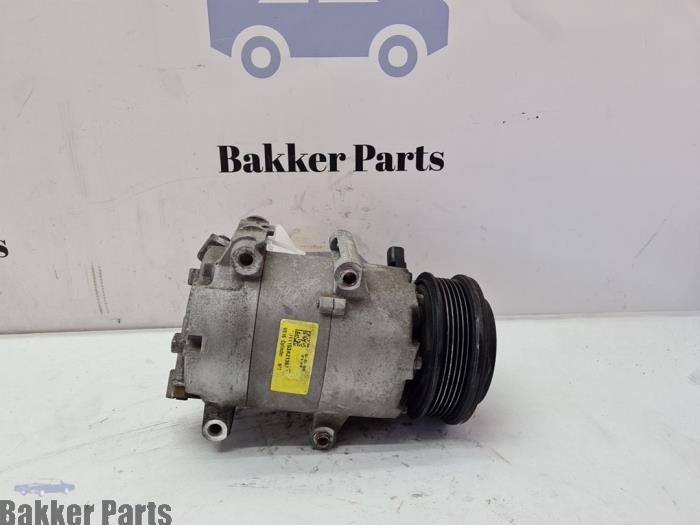 Pompe clim d'un Ford Fiesta, -, -, 3 mois de garantie, -