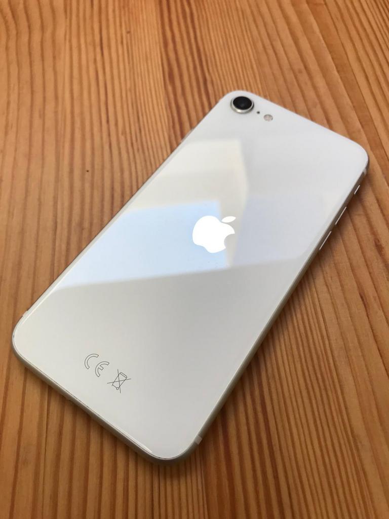 Iphone SE / 128 gb / 77% max batterij cap, Ophalen of Verzenden, Zo goed als nieuw