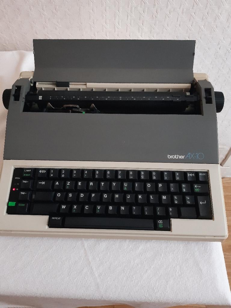 Brother elektrische typmachine, Ophalen, Zo goed als nieuw