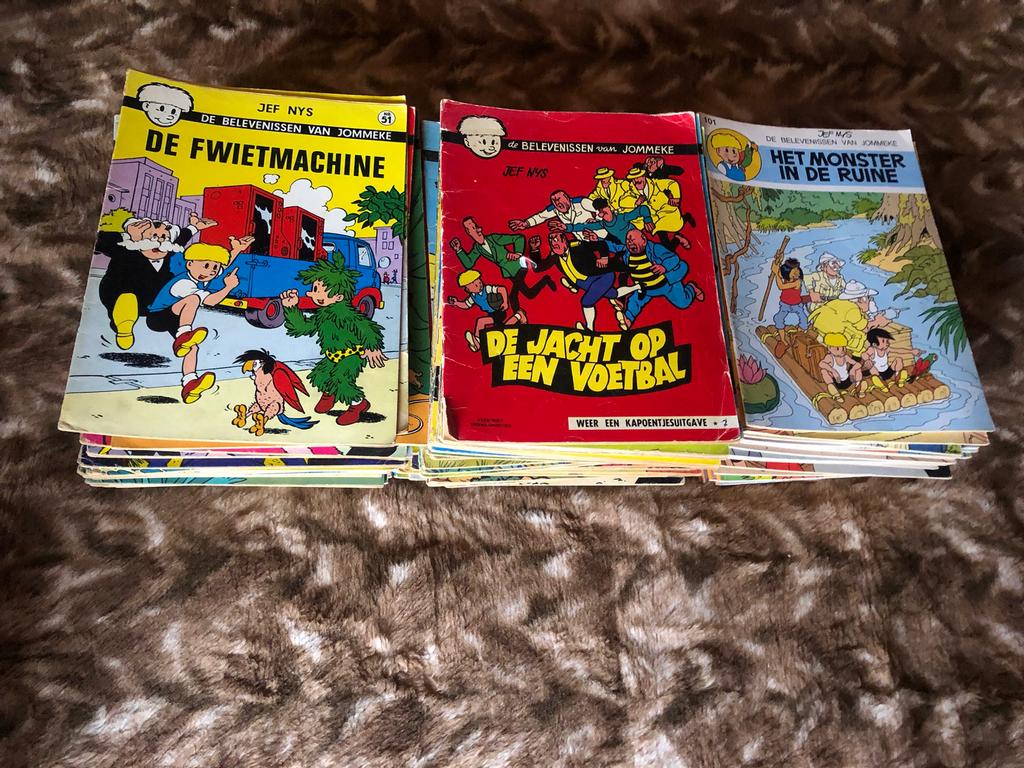 Stripverzameling Jommeke: 136 strips, Boeken, Strips | Comics, Ophalen of Verzenden, Gelezen