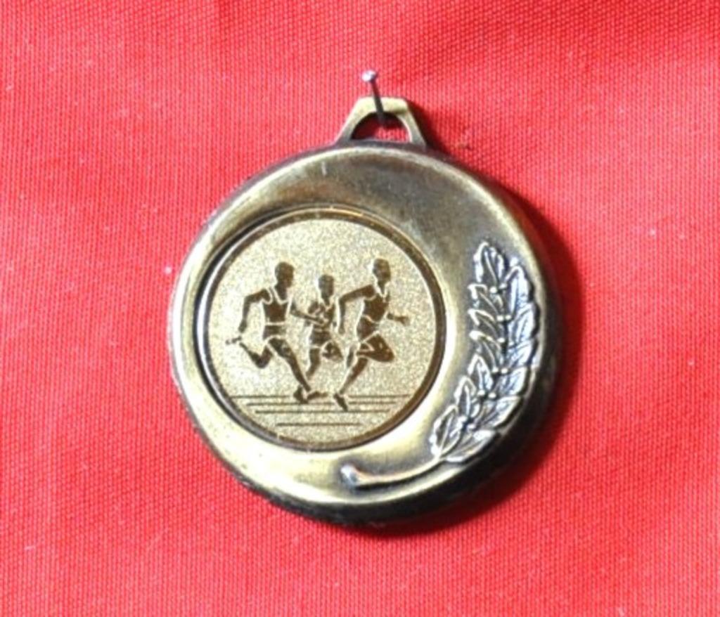 medaille athlétisme P.A.K.T 1990, Enlèvement ou Envoi, Utilisé, Autres types