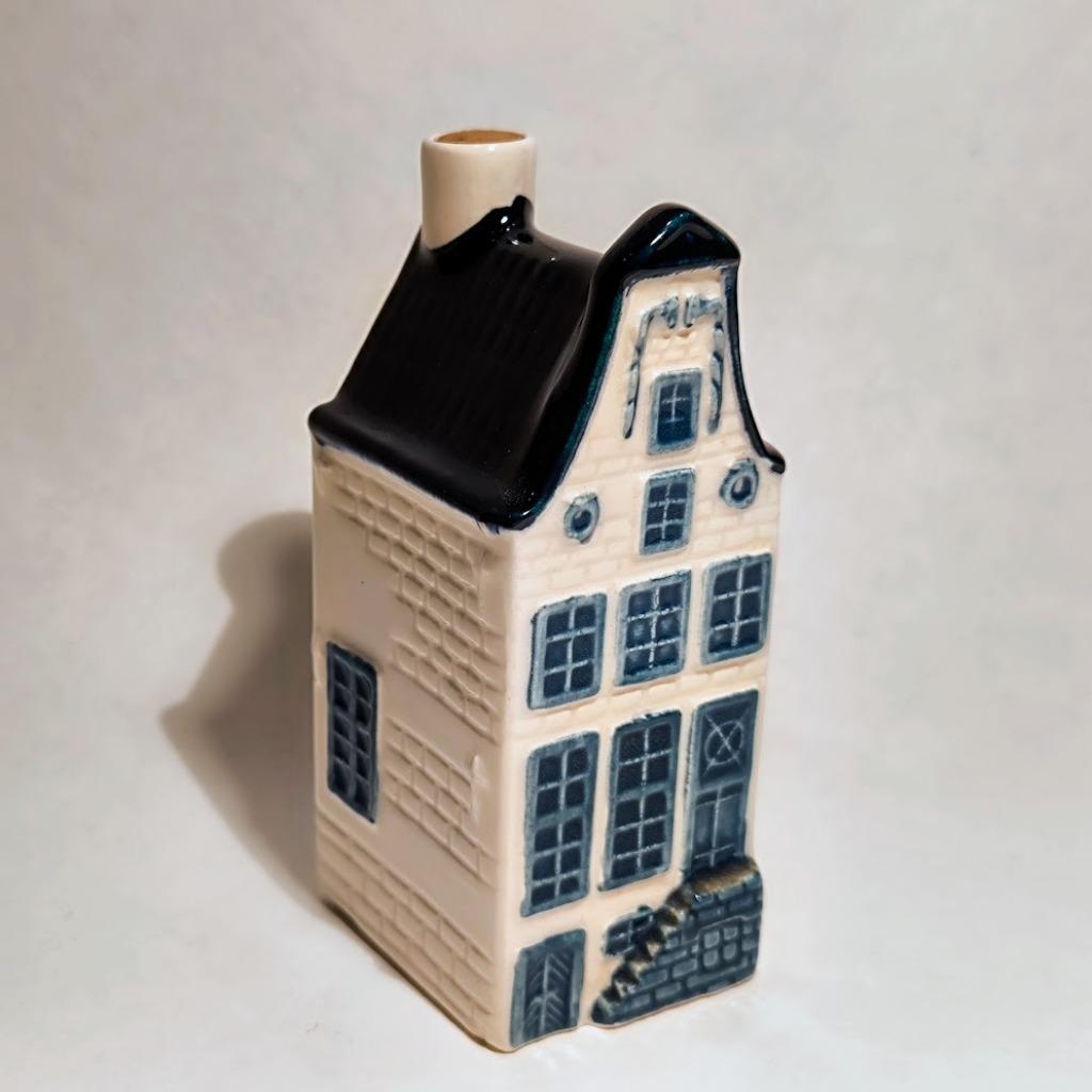 KLM huisje nr 9, Leidsegracht 10 in Amsterdam, Ophalen