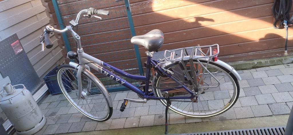 Damesfiets, Ophalen, Zo goed als nieuw, Minder dan 10 versnellingen, Novy