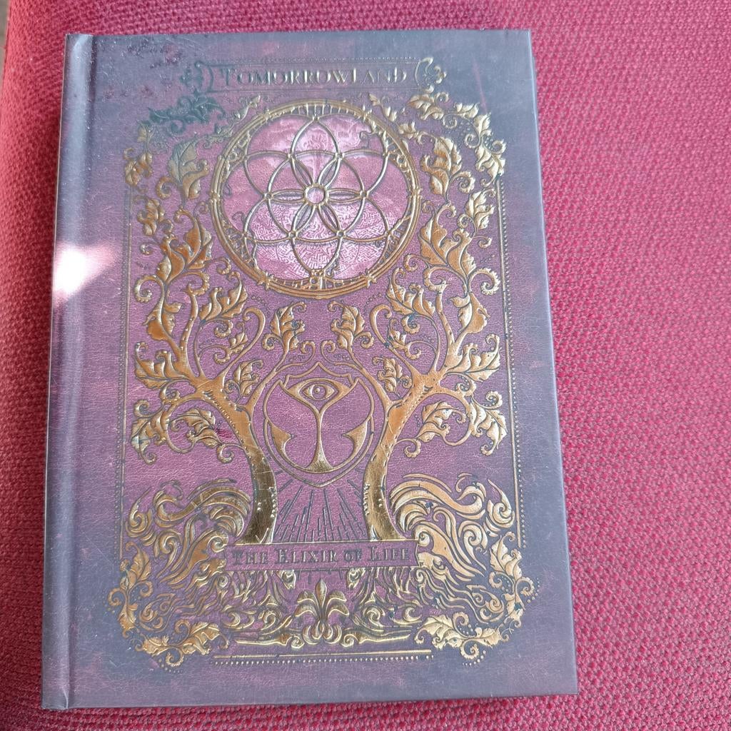 3 cd Tomorrowland the elixir of life, Enlèvement ou Envoi, Comme neuf