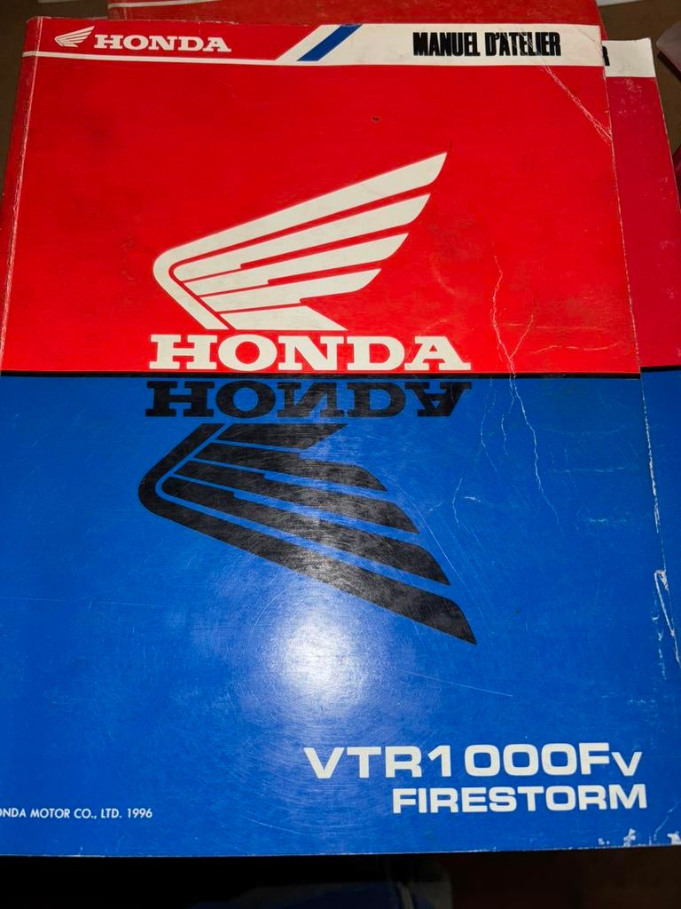 Workshopmanual Honda VTR1000 F 1997- in frans!, Motoren, Ophalen of Verzenden, Honda