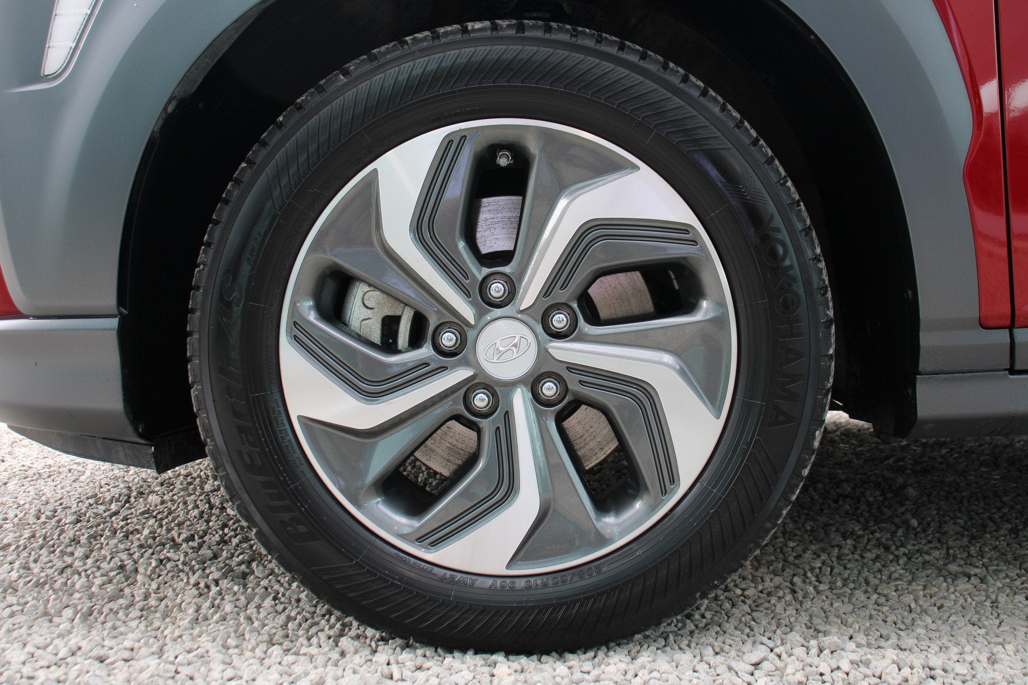 Hyundai KONA 1.6T Hybrid Sky 2-Tone 141PK *LEDER*HEAD-UP*1 E, Autos, Achat, Euro 6, Entreprise, Carnet d'entretien