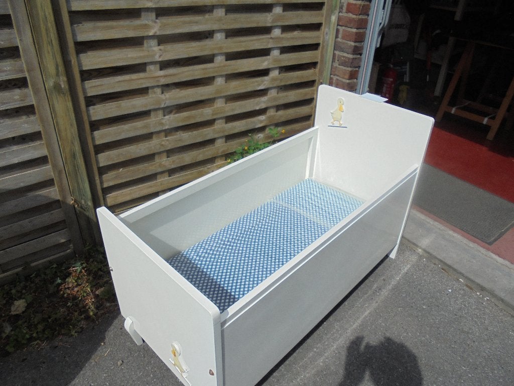 Vintage kinderbedje met matras, Enfants & Bébés, Berceaux & Lits, Comme neuf, Lit, Enlèvement