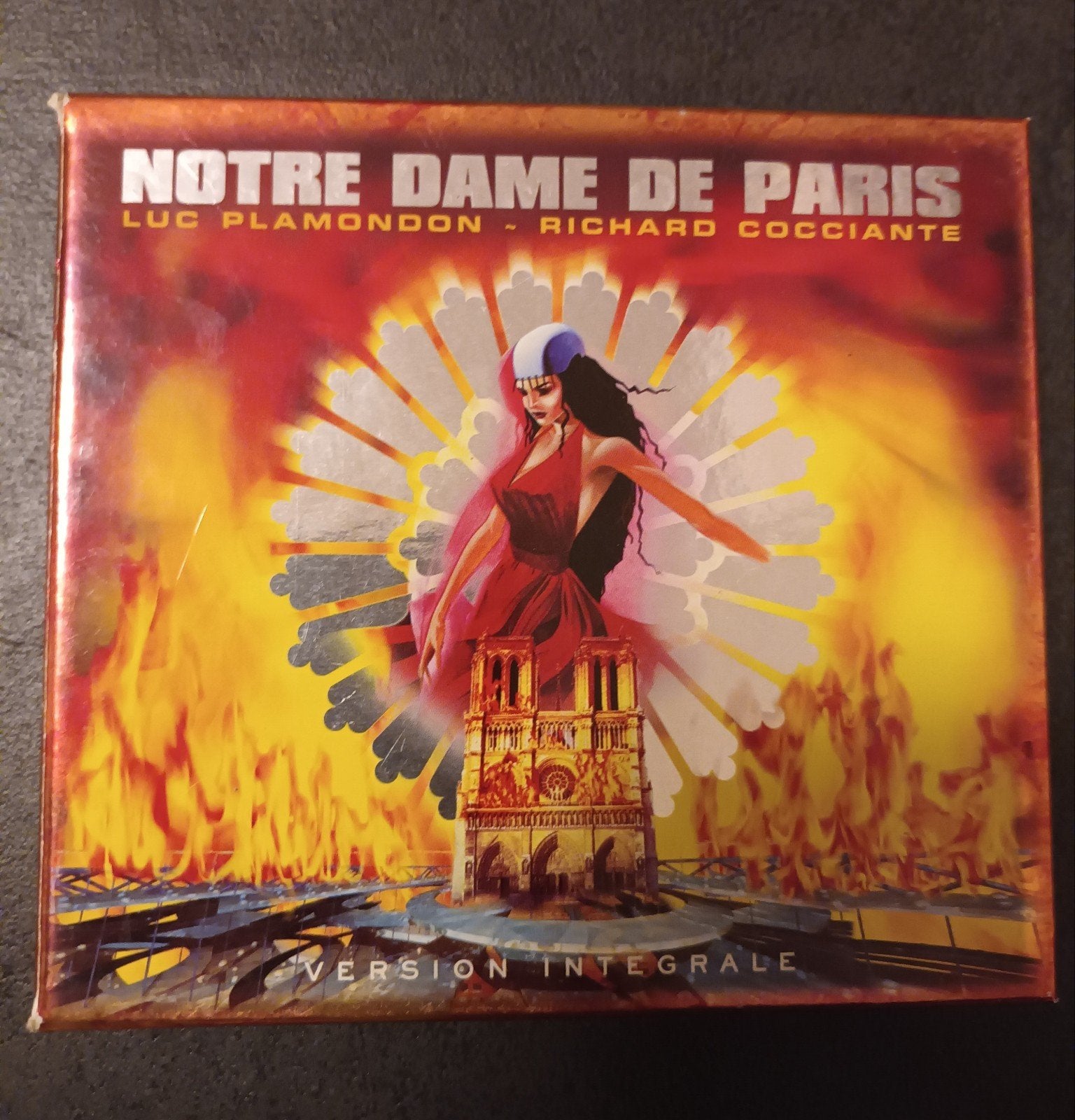 dubbele cd Notre Dame De Paris, Enlèvement ou Envoi, Comme neuf