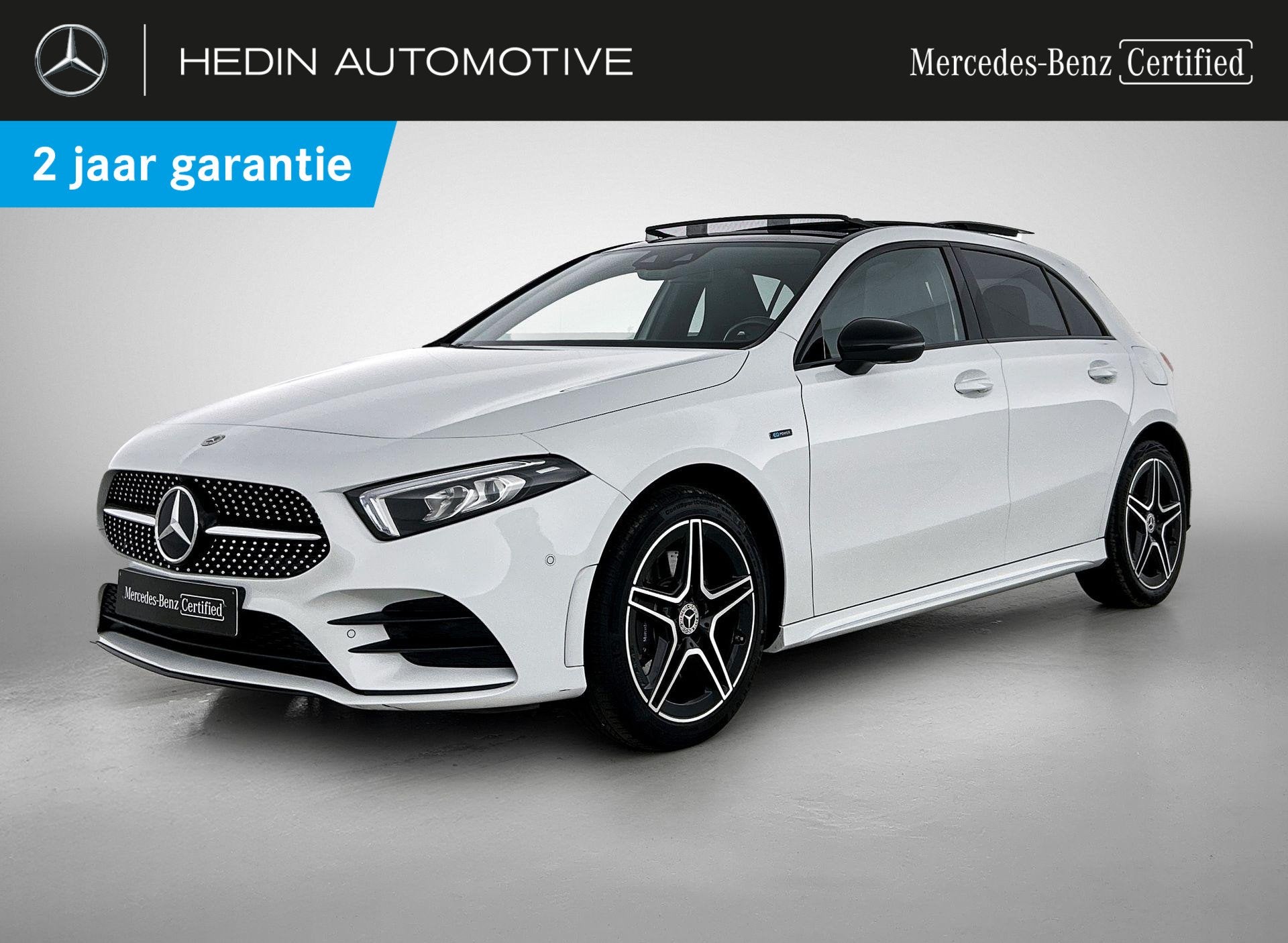 Mercedes-Benz A-Klasse 250 e Hatchback AMG Line | Panoramisc, Auto's, Stof, Gebruikt, Zwart, 4 cilinders