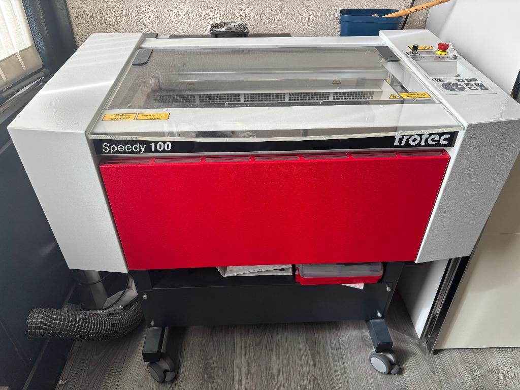 Trotec Speedy 100 (60W), BJ 2021, laser graveer en snij, Hobby en Vrije tijd, Ophalen, Zo goed als nieuw