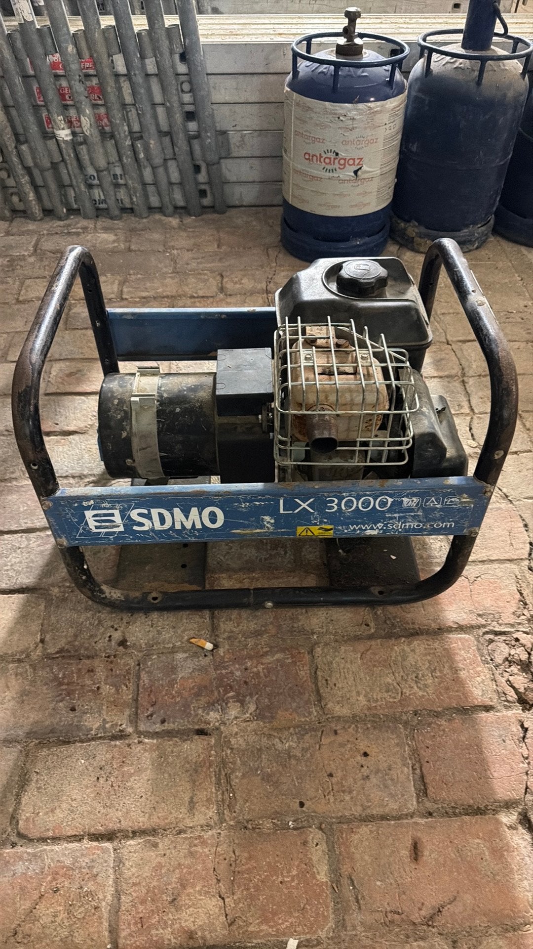 Groupe de soudage autonome SDMO LX 300, Bricolage & Construction, Enlèvement, Utilisé