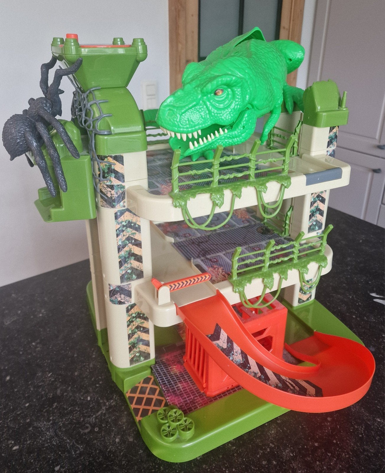 Teamsterz monster mayhem garage, Ophalen, Zo goed als nieuw