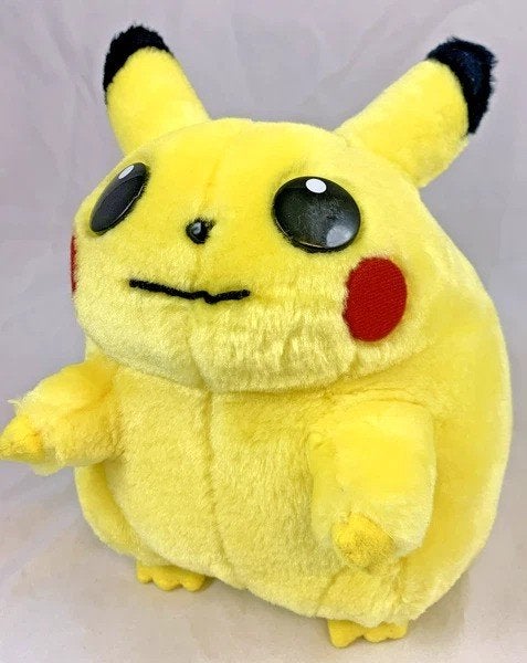 Peluche Pokémon Nintendo Pikachu Chonkachu Jaune 2000 Vintag, Enfants & Bébés, Jaune, Comme neuf, Autres types, Petit (moins de 20 cm)