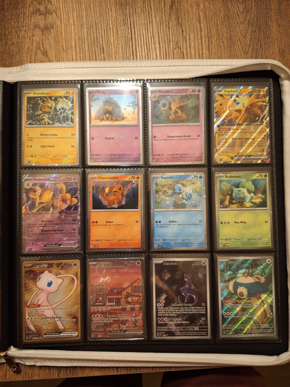 Pokemon 151 scarlet & violet master set, Hobby & Loisirs créatifs, Jeux de cartes à collectionner | Pokémon, Enlèvement