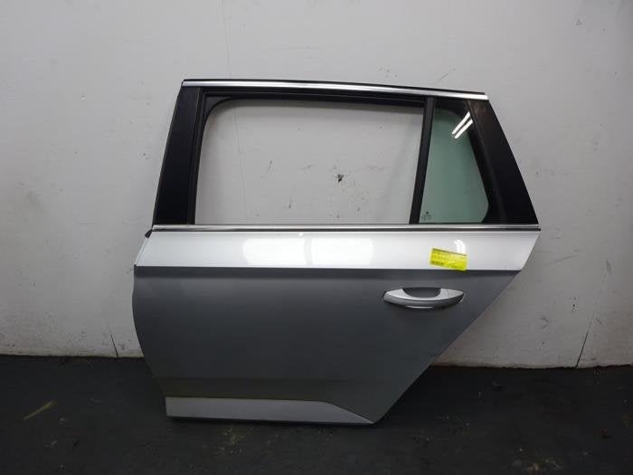 Portière 4portes arrière gauche d'un Skoda Superb (LA7W), -, 3 mois de garantie, Utilisé, Skoda