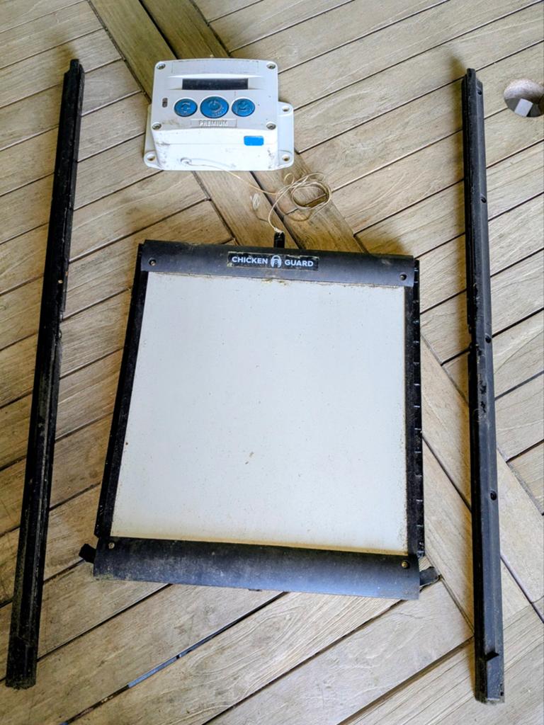 Automatisch sluitsysteem ChickenGuard Premium, Dieren en Toebehoren, Ophalen, Gebruikt, Kippenhok of Kippenren