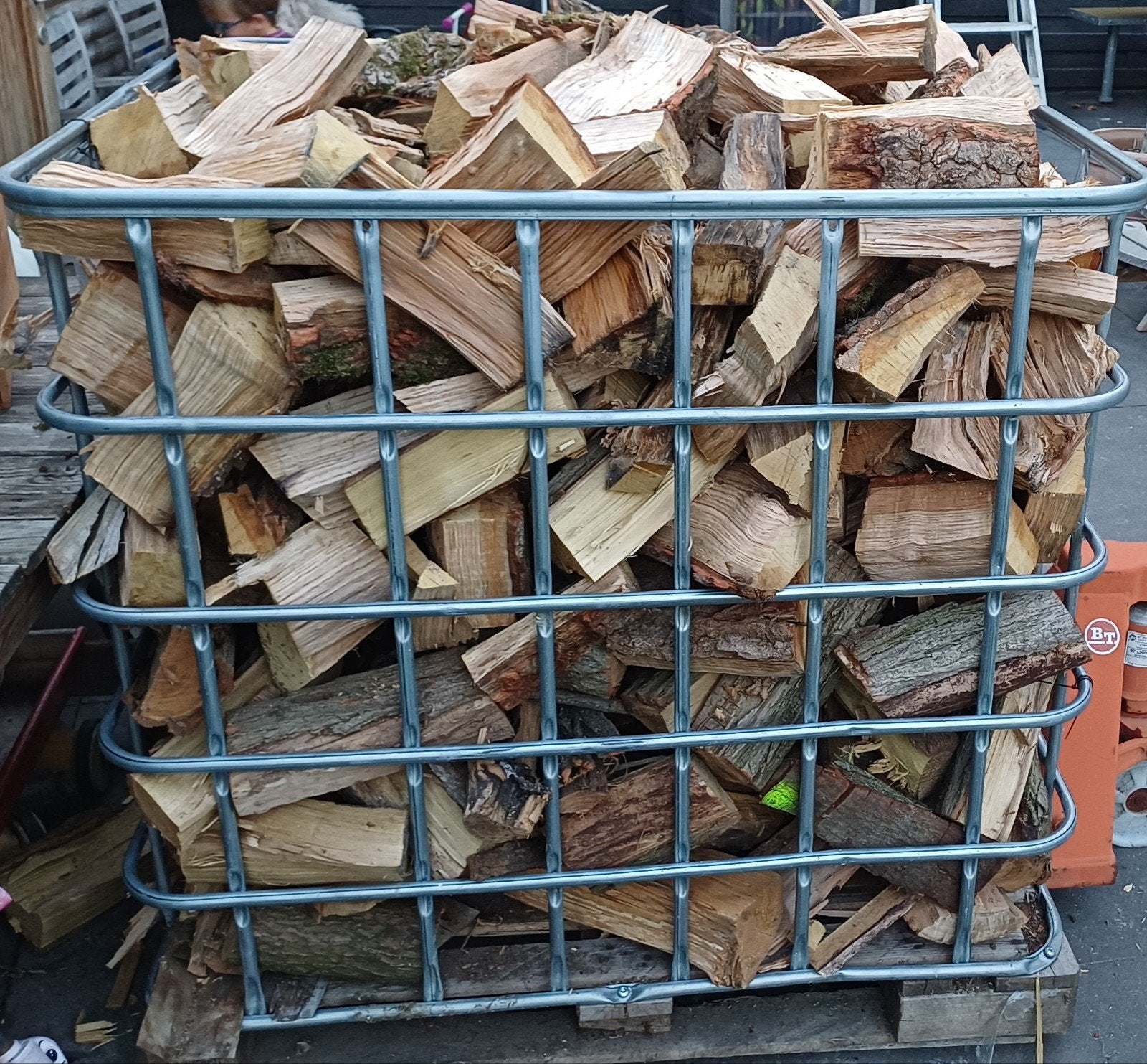 brandhout volle mand droge eik en valse acacia., Ophalen of Verzenden