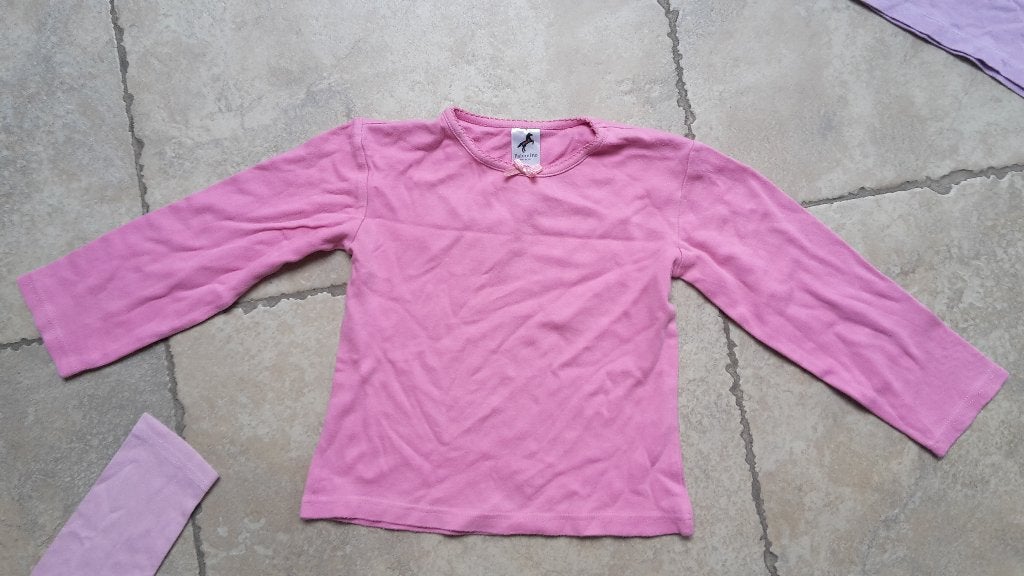 1 euro koopjes ! roze longsleeve mt 122, Enfants & Bébés, Vêtements enfant | Taille 122, Enlèvement ou Envoi, Chemise ou À manches longues
