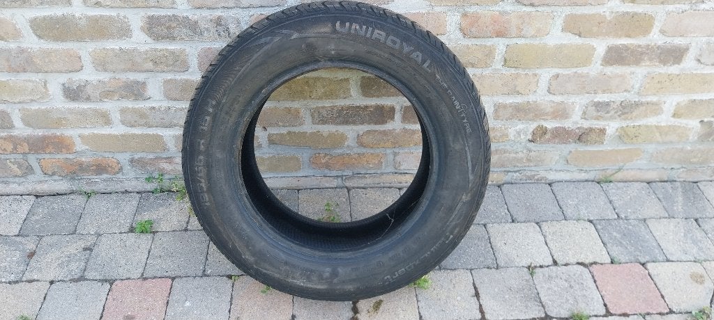 Uniroyal band 195/65R 15H, Auto-onderdelen, Banden en Velgen, Ophalen, Gebruikt, 15 inch, Band(en)