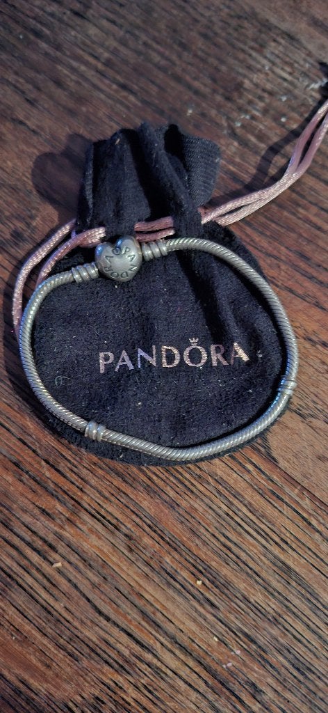 Bracelet, Enlèvement, Utilisé