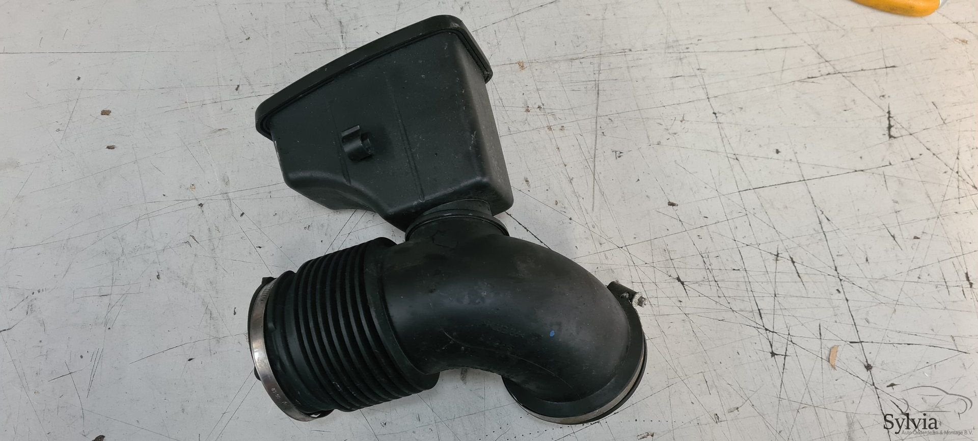 Luchtinlaat slang met resonator BMW 5 / 6 serie E60 E61 E63, -, Utilisé, -, -