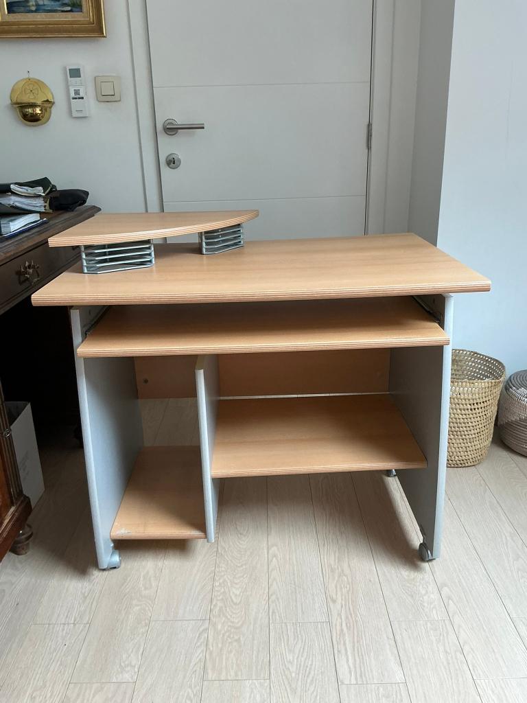 mobilier informatique, Enlèvement, Utilisé