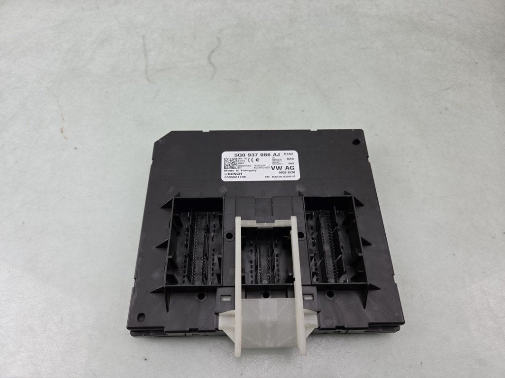 COMPUTER BODY CONTROL Skoda Octavia Combi (5EAC), Gebruikt, Info@skoda-auto.de, Skoda, Max-Planck-Straße  3-5
64331  Weiterstadt, DE