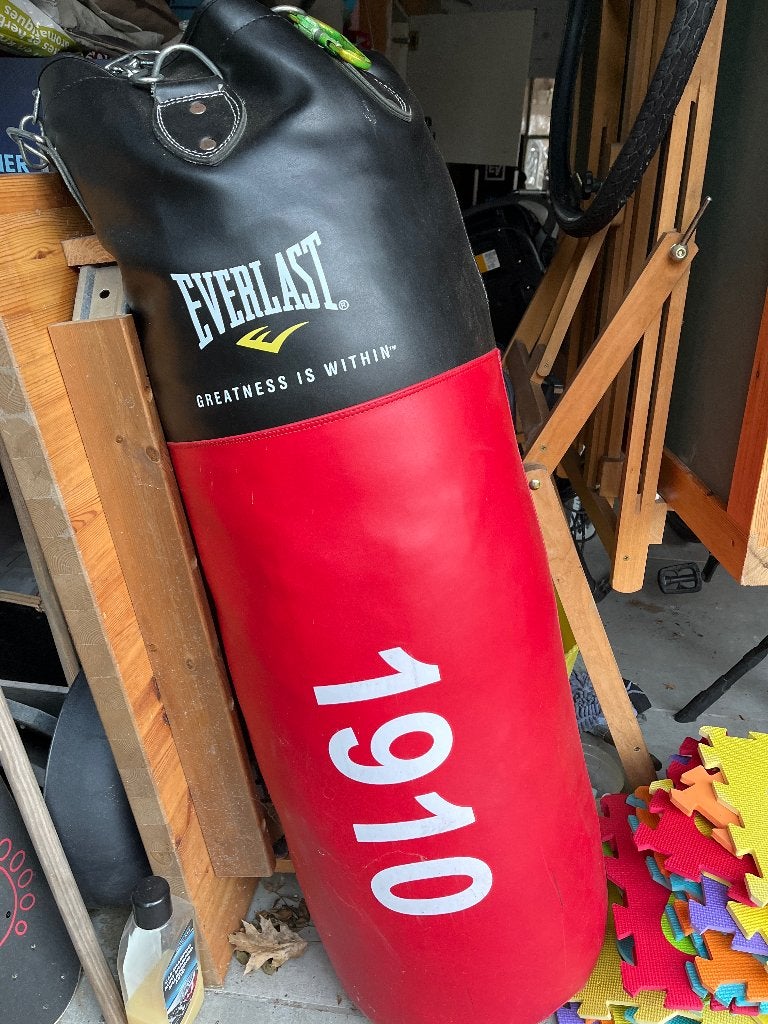 Sac de boxe, Enlèvement, Sac de boxe