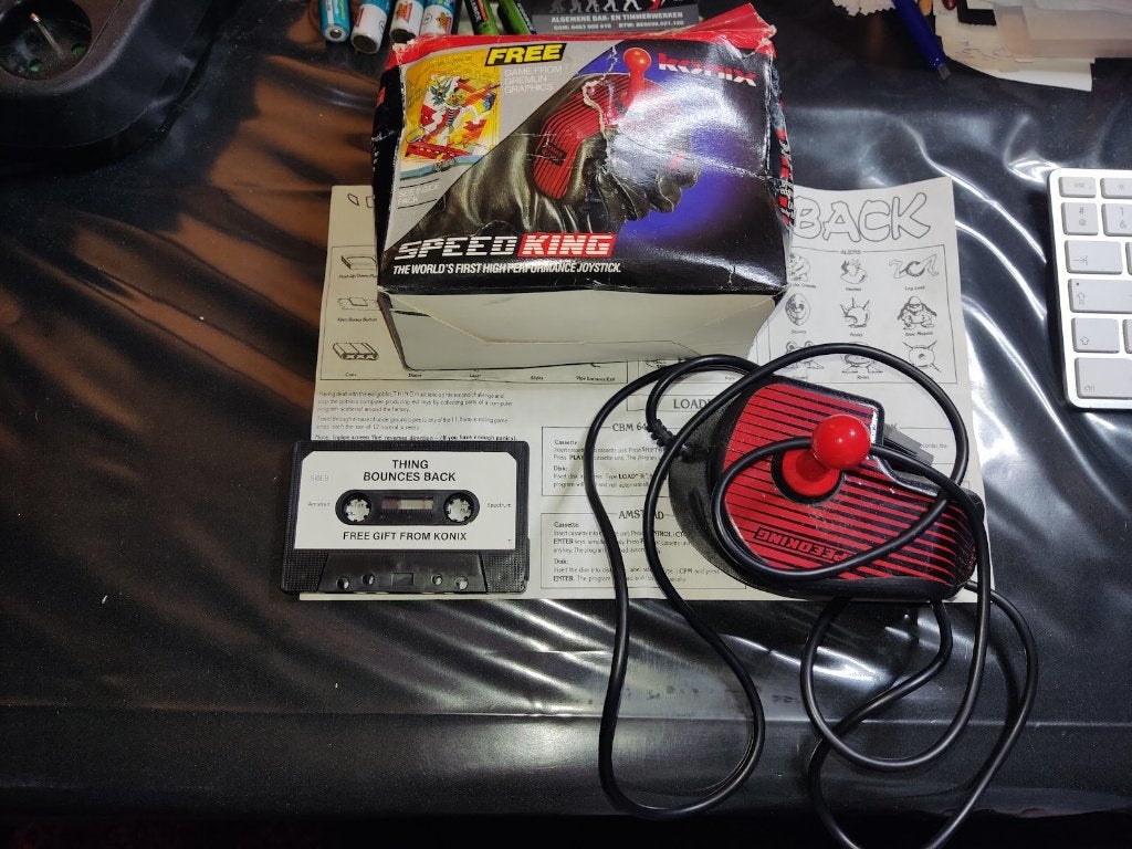 Konix Speedking joystick + game cassette, Ophalen of Verzenden, Gebruikt, Konix