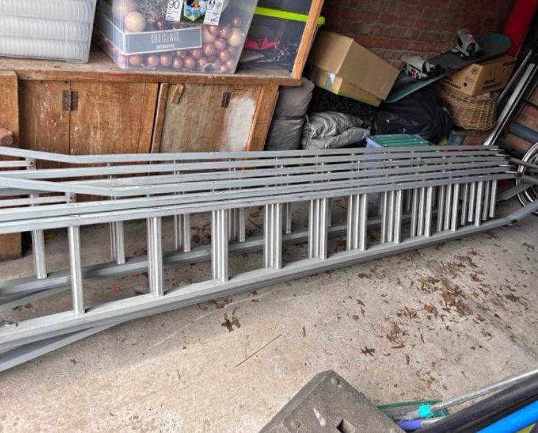 Puntladders Dirks te koop 3x12 en 3x13, Ophalen, Zo goed als nieuw
