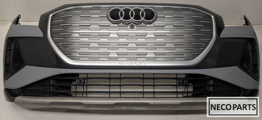 AUDI Q4 E-TRON SPORTBACK VOORBUMPER COMPLEET ORIGINEEL!!!, Gebruikt, -, Voor, -