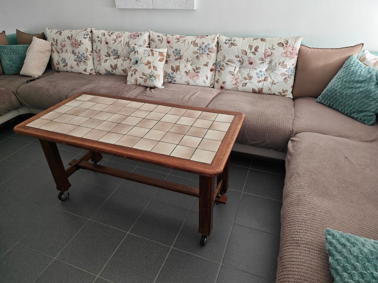 Woonkamertafel van eikenhout en tegels in perfecte staat 047, Zo goed als nieuw, Hout, Moderne