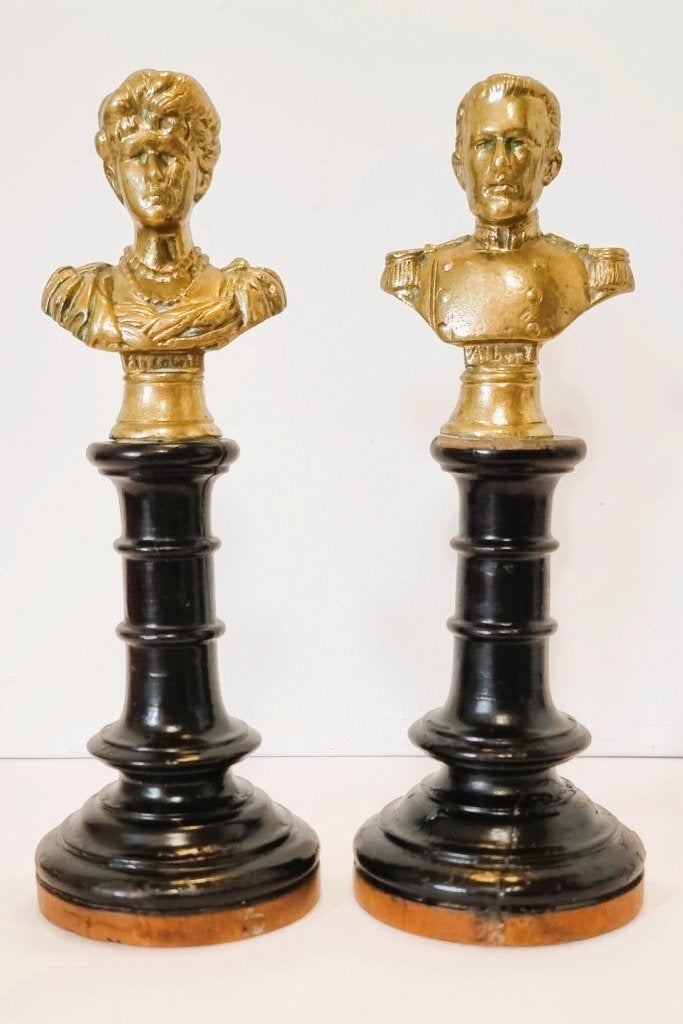 Kleine bronzen borstbeelden op sokkel., Ophalen of Verzenden, Brons