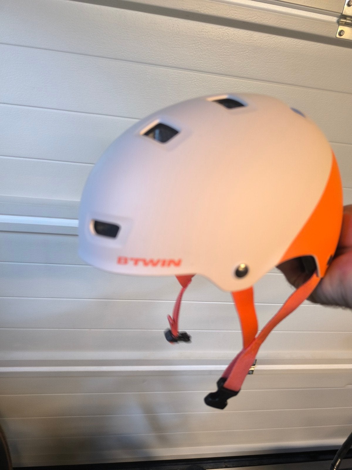 kids helm, Ophalen of Verzenden, Zo goed als nieuw, XS, Decathlon Btwin