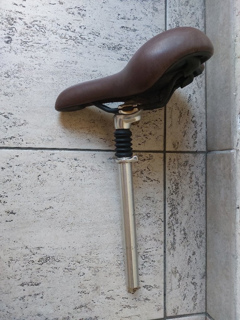 Fietszadel met verende zadelpen 25,4mm, Ophalen, Zadel