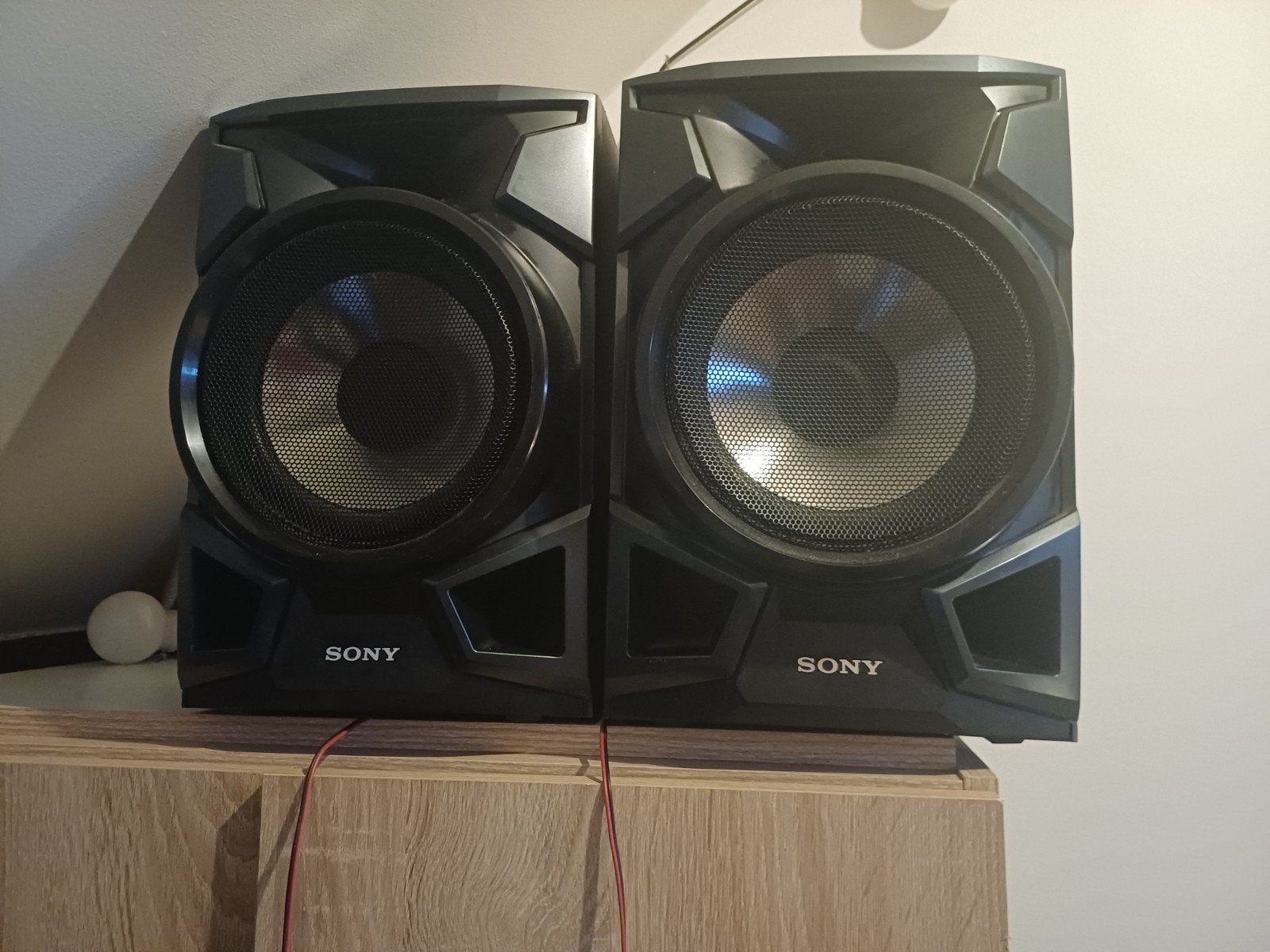 2boxen merk sony, TV, Hi-fi & Vidéo, Kit d'enceintes, Comme neuf, Enlèvement, Sony