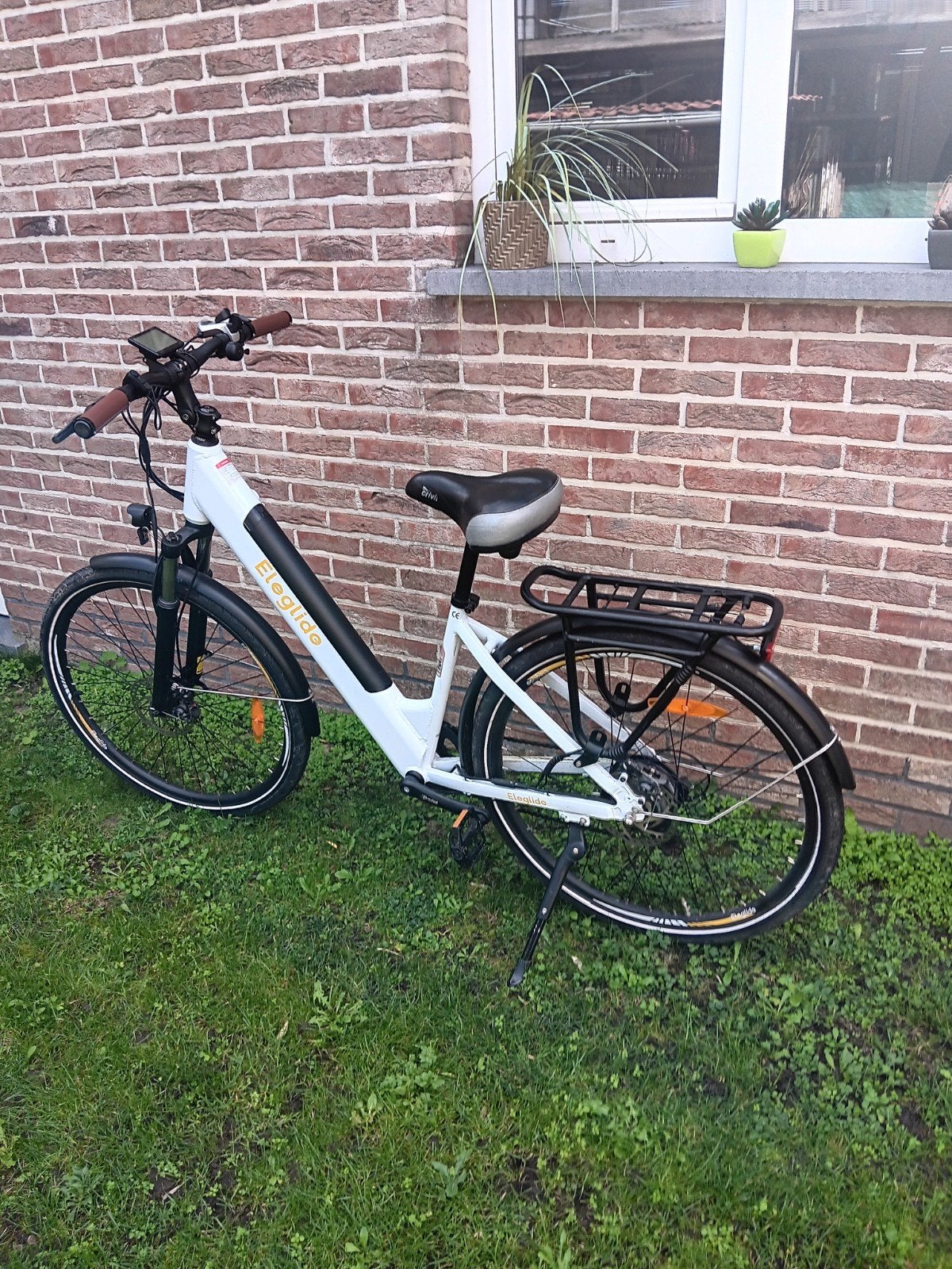 electriche fiets achterwiel aandrijving., Ophalen, Gebruikt, 30 tot 50 km per accu