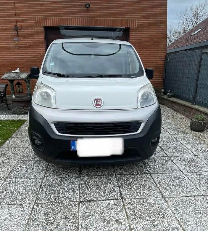 Fiat fiorino 1.3 diesel 2017 camionnette, Auto's, USB, Stof, Wit, Grijs