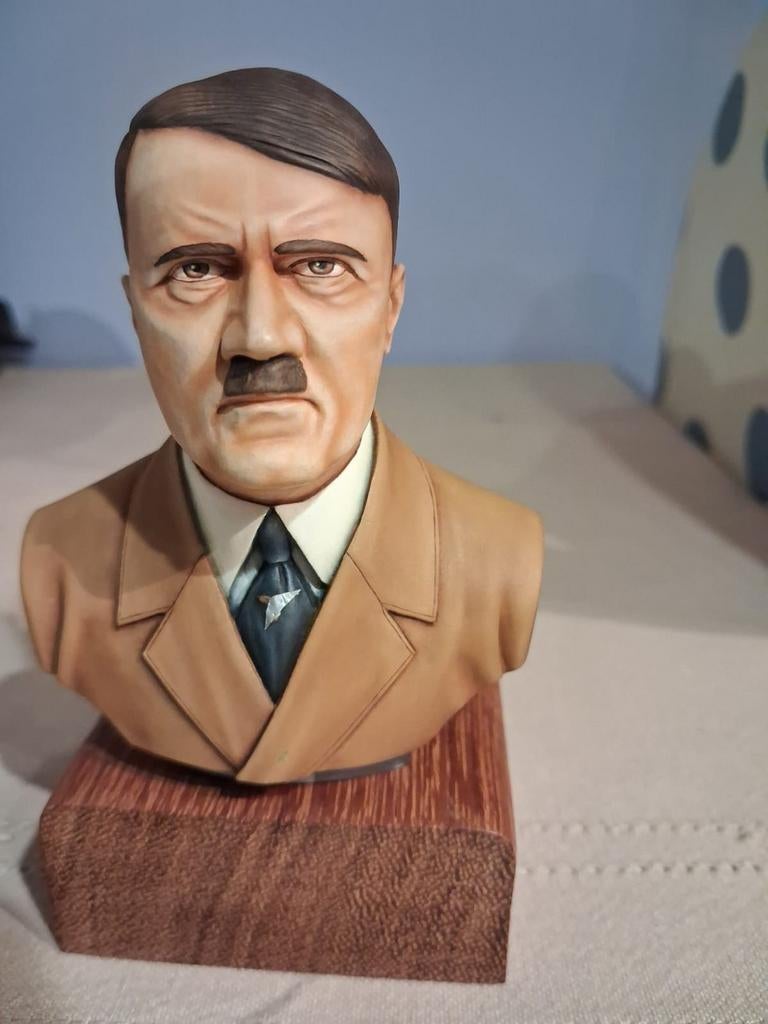 Buste, Enlèvement ou Envoi